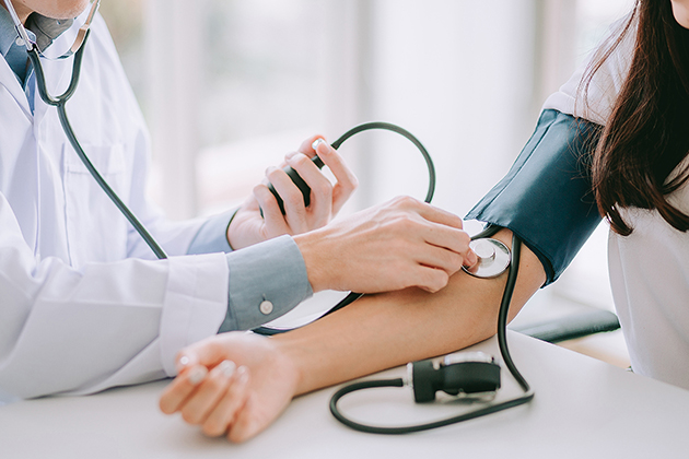 Артериальная гипертония — открытая дверь для инсульта