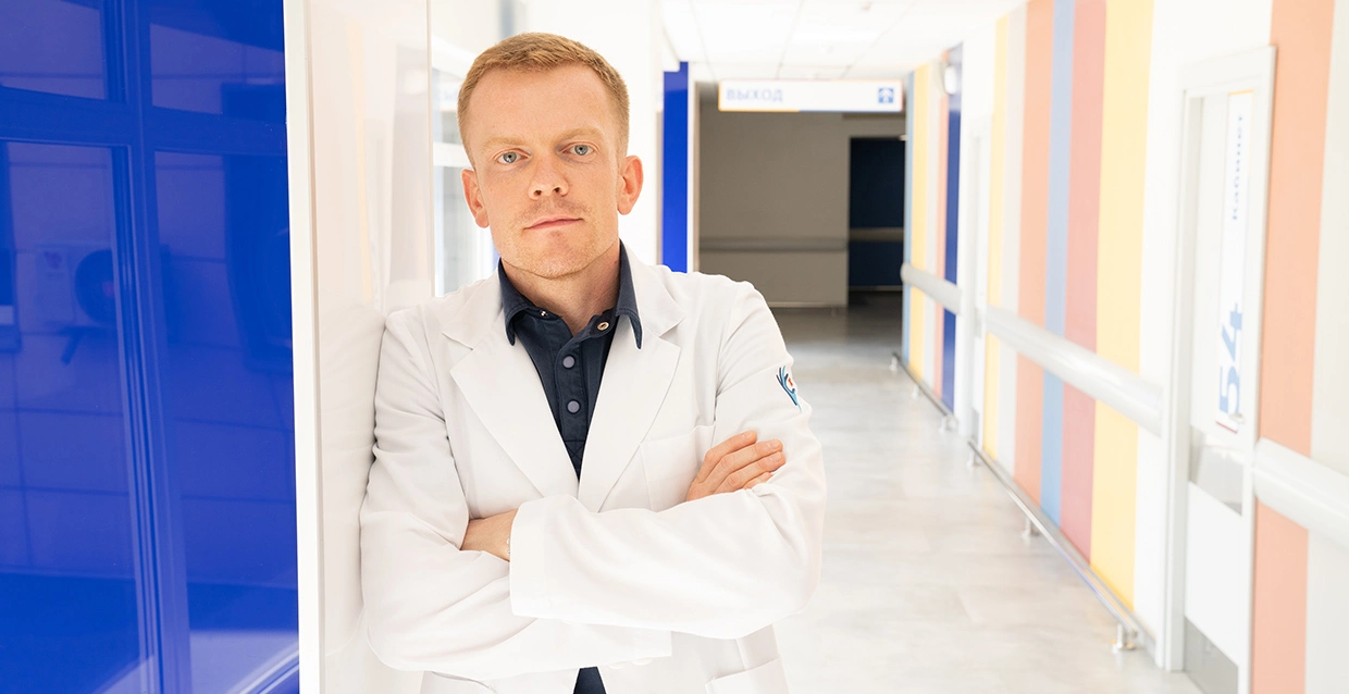 Заведующий отделением рентген-хирургии ГКБ имени С.С. Юдина В.М. Сысоев