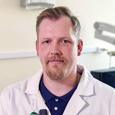 Е.В. Светлов, хирург-эндокринолог ГКБ им. Ф.И. Иноземцева Е.В. Светлов, хирург-эндокринолог ГКБ им. Ф.И. Иноземцева